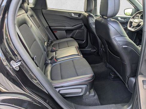 Used 2025 Ford Escape ST-Line FWD image 18