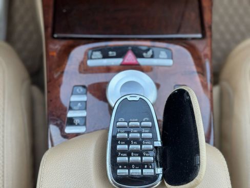 Used 2012 Mercedes-Benz S 550 S 550 4MATIC Sedan 4D image 28