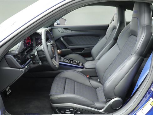 Used 2026 Porsche 911 Carrera T image 15