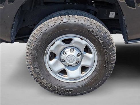 Used 2022 Toyota Tacoma SR w/ SR Convenience Package RWD image 3