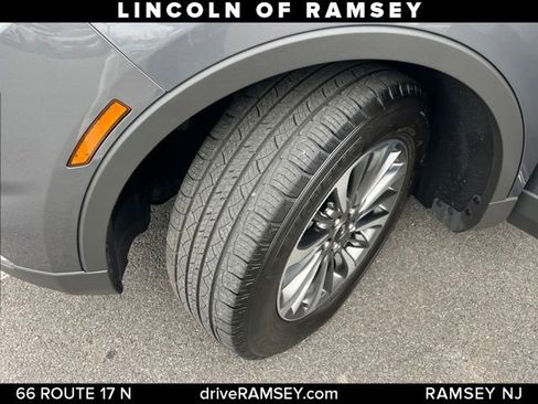Used 2023 Lincoln Nautilus AWD w/ Premium Package image 27