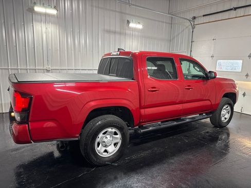 Used 2022 Toyota Tacoma SR AWD/4WD image 3