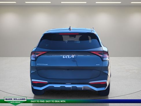 Used 2023 Kia Sportage LX AWD/4WD image 5