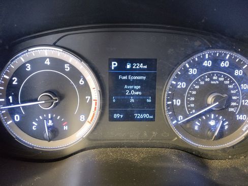 Used 2020 Hyundai Venue SEL FWD image 23