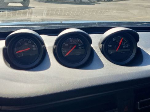 Certified 2024 Nissan Z Sport w/ Floor Mat Package image 30