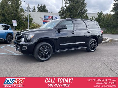 Used 2018 Toyota Sequoia TRD Sport AWD/4WD image 1