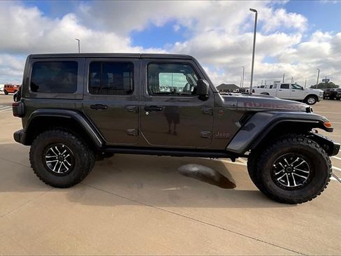 New 2025 Jeep Wrangler Unlimited Rubicon image 16