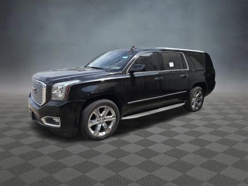 Used 2016 GMC Yukon XL Denali w/ Open Road Package AWD/4WD image 4