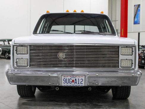 Used 1988 Chevrolet Silverado 3500 2WD Crew Cab image 10