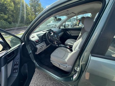 Used 2016 Subaru Forester 2.5i w/ Alloy Wheel Package AWD/4WD image 9