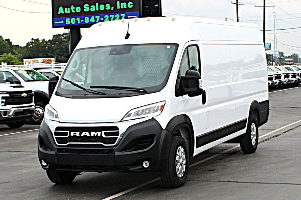Used 2024 RAM ProMaster 3500 w/ Quick Order Package 22G SLT FWD image 2
