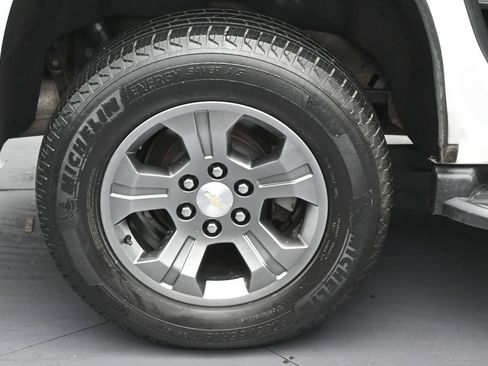 Used 2020 Chevrolet Tahoe LS w/ Skid Plate Package AWD/4WD image 31