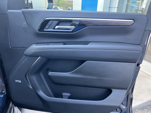 New 2025 Chevrolet Tahoe Premier w/ Sun And Tow Package image 15