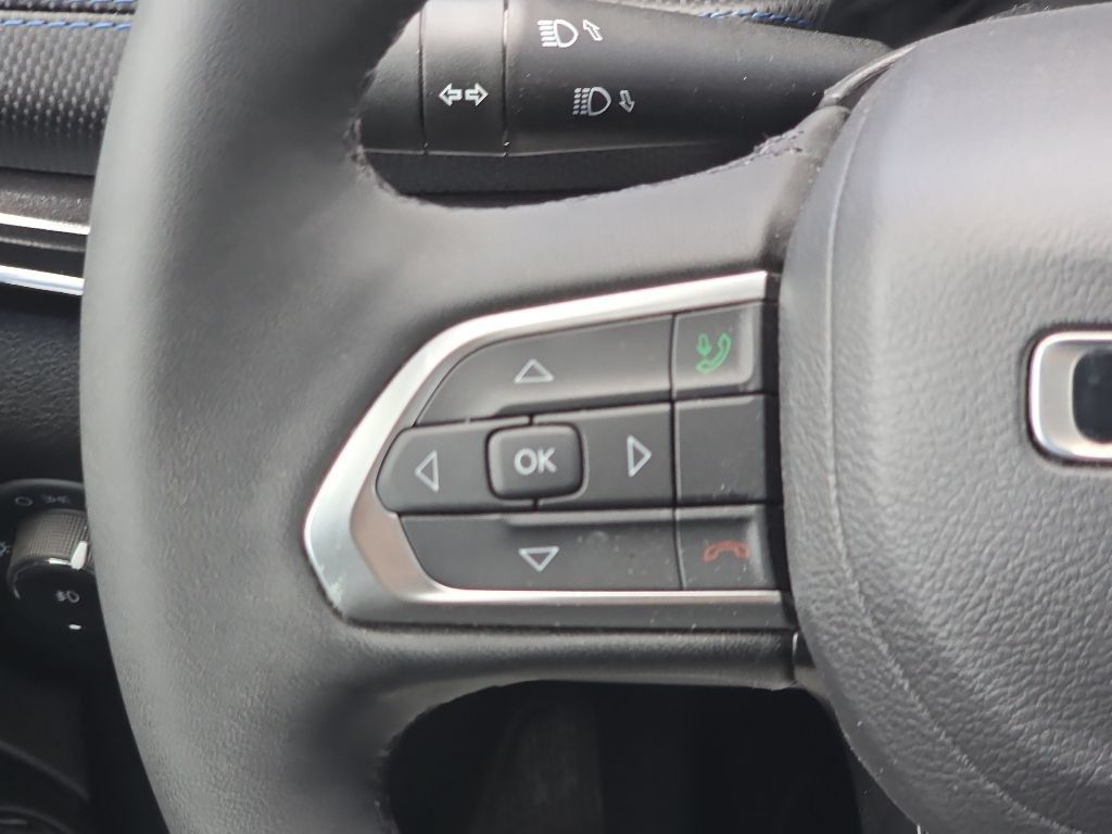 Certified 2026 Jeep Compass Latitude AWD/4WD image 23