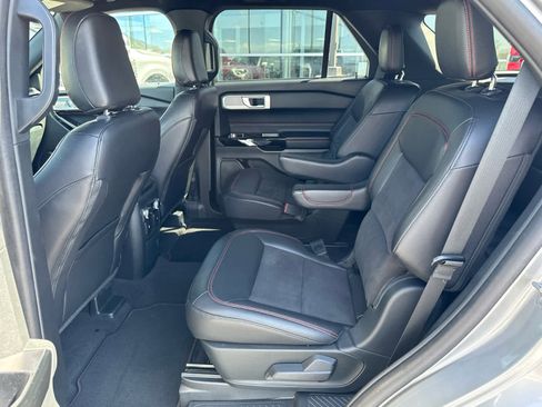 Certified 2023 Ford Explorer ST-Line w/ Class IV Trailer Tow Package AWD/4WD image 21