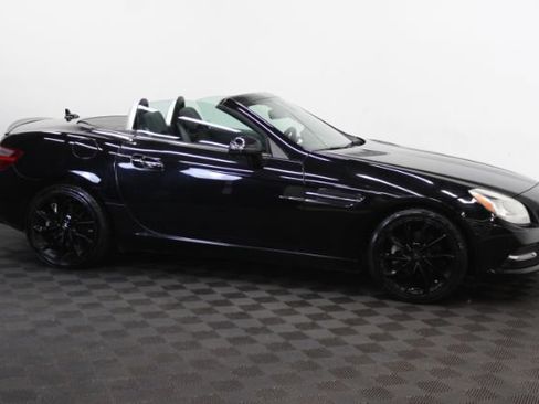 Used 2014 Mercedes-Benz SLK 250 image 5