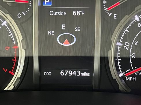 Used 2020 Toyota 4Runner TRD Off-Road Premium w/ Moonroof Package AWD/4WD image 42