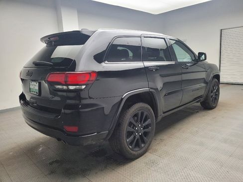 Used 2020 Jeep Grand Cherokee Altitude image 10