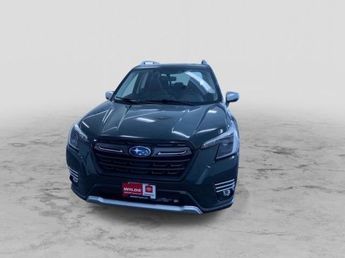 Used 2023 Subaru Forester Touring AWD/4WD image 5