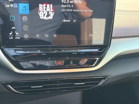 Certified 2023 Volkswagen ID.4 Pro RWD image 23