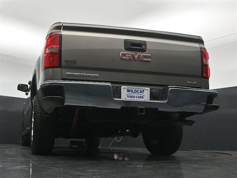 Used 2017 GMC Sierra 1500 SLE w/ SLE Value Package AWD/4WD image 33