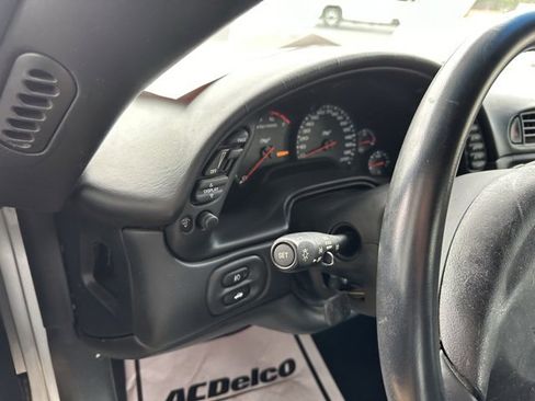 Used 2003 Chevrolet Corvette Convertible w/ Preferred Equipment Group1 image 12