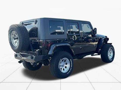 Used 2008 Jeep Wrangler Unlimited Sahara AWD/4WD image 6