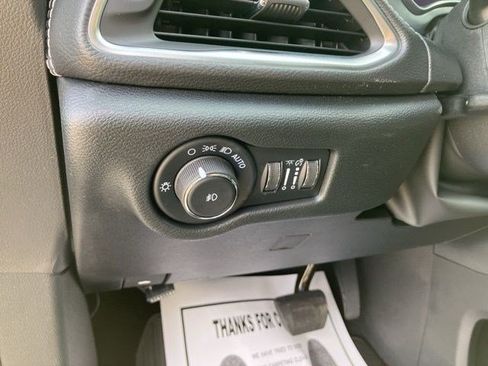 New 2026 Chrysler Pacifica Limited w/ S Appearance Package FWD image 14