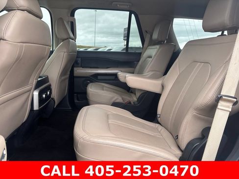 Used 2023 Ford Expedition Limited RWD image 7