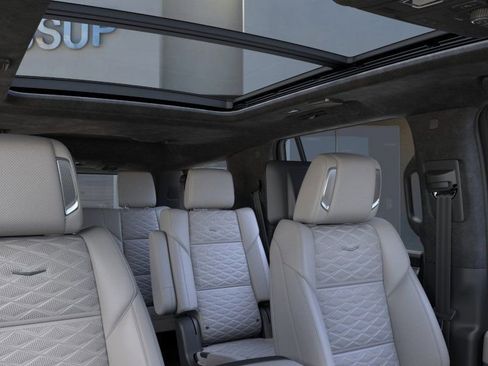 New 2025 Cadillac Escalade Premium Luxury Platinum image 24