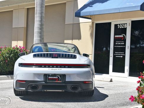 Used 2026 Porsche 911 Targa 4S AWD/4WD image 37