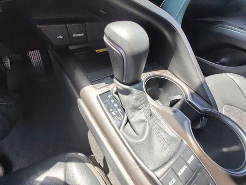 Used 2022 Toyota Camry XSE FWD image 16