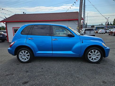 Used 2008 Chrysler PT Cruiser LX image 2