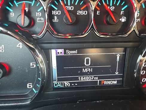 Used 2016 Chevrolet Suburban LTZ AWD/4WD image 11