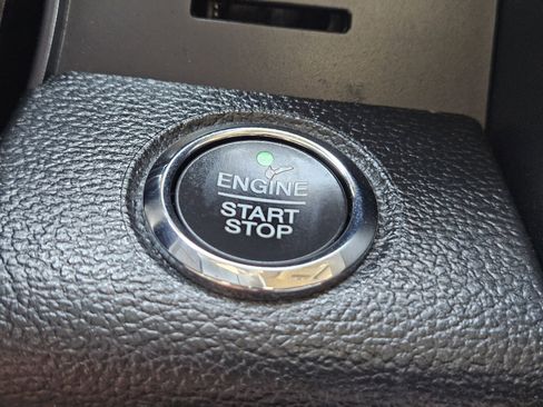 Used 2020 Ford F250 Lariat image 26