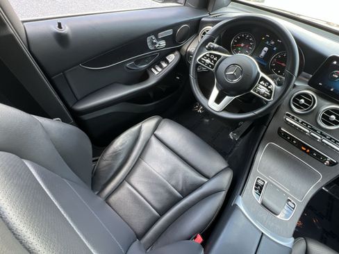 Used 2022 Mercedes-Benz GLC 300 4MATIC Coupe image 16