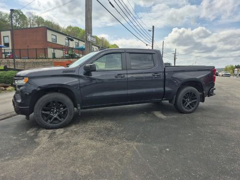 Used 2023 Chevrolet Silverado 1500 RST image 4