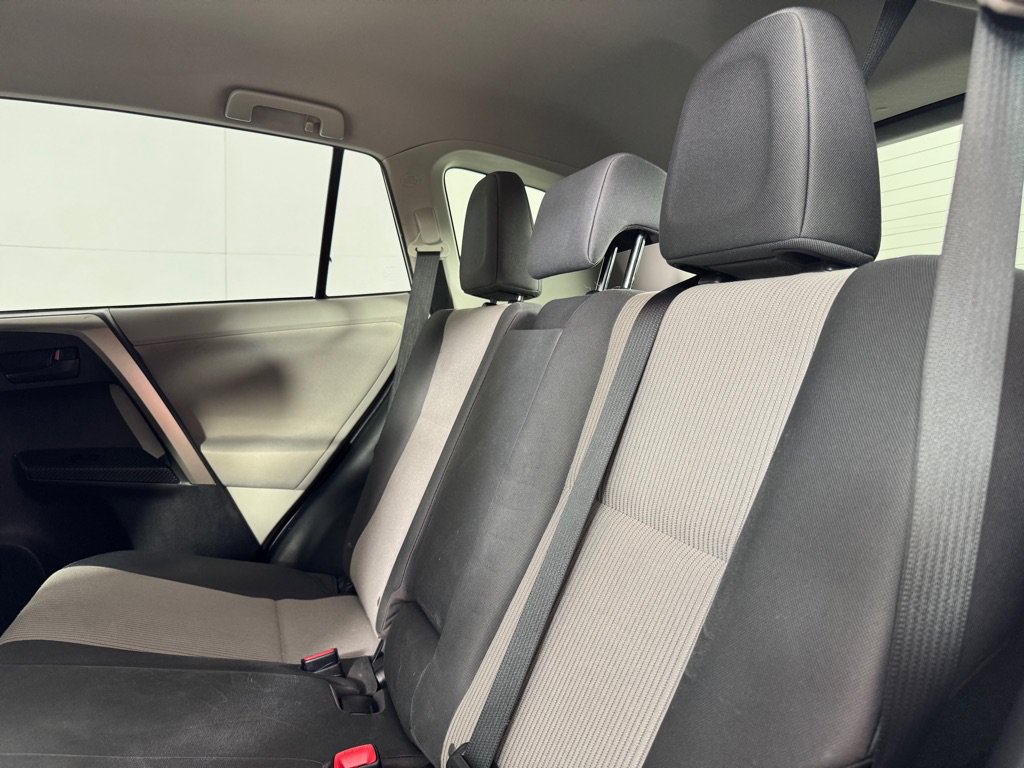 Used 2013 Toyota RAV4 LE FWD image 21