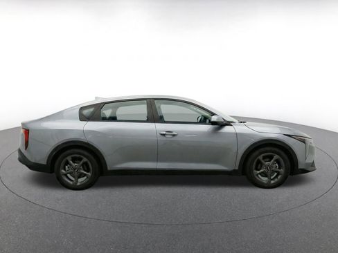 Used 2025 Kia K4 FWD image 10