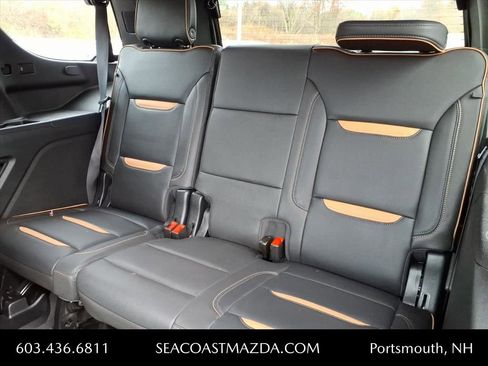 Used 2024 GMC Yukon AT4 w/ Technology Package image 11