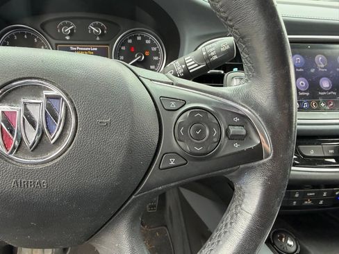 Used 2020 Buick Enclave Essence FWD image 29