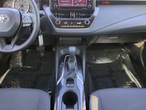 Certified 2021 Toyota Corolla LE image 18