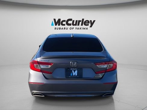 Used 2018 Honda Accord Sport image 7