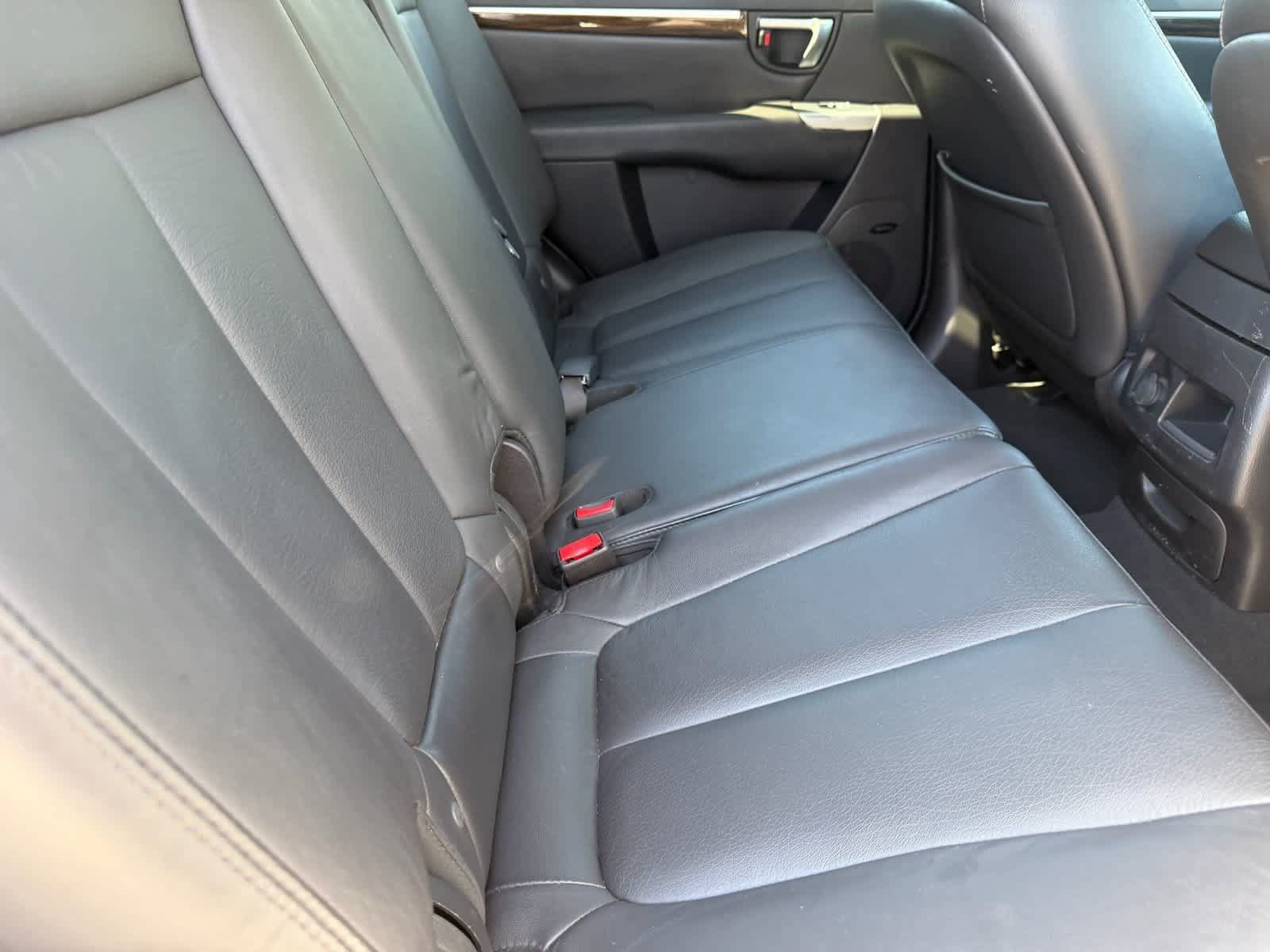 Used 2011 Hyundai Santa Fe Limited FWD image 12