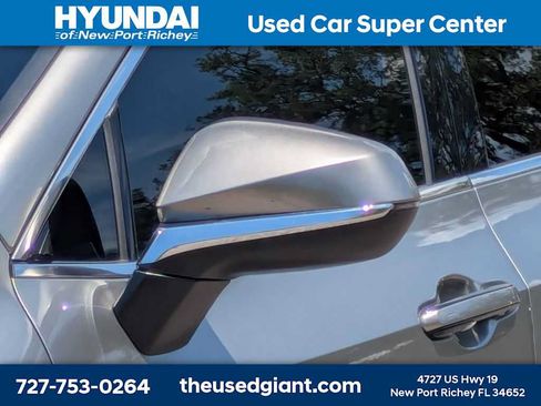 Used 2024 Lexus NX 250 FWD w/ Towing Package (2000 Lbs) image 11