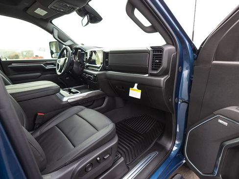 New 2026 Chevrolet Silverado 3500 LTZ w/ LTZ Convenience Package image 42