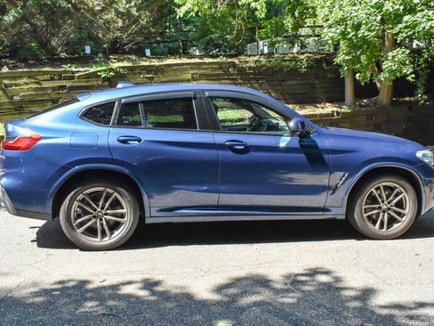 Used 2019 BMW X4 xDrive30i w/ M Sport Package 2 AWD/4WD image 9
