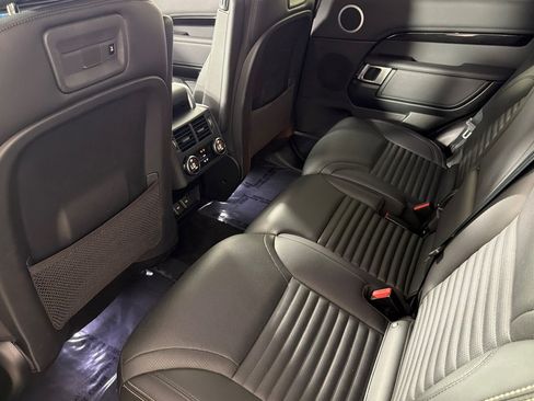 Used 2023 Land Rover Discovery S AWD/4WD image 11