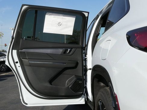 New 2026 Buick Enclave Sport Touring w/ Power Package AWD/4WD image 34