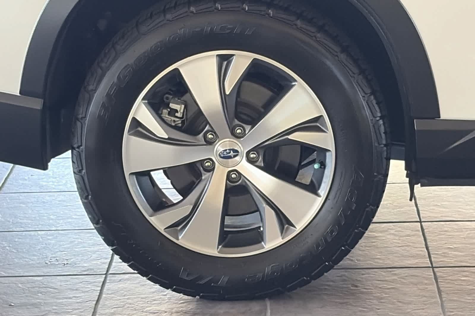 Used 2019 Subaru Ascent Premium w/ Popular Package #3 AWD/4WD image 30